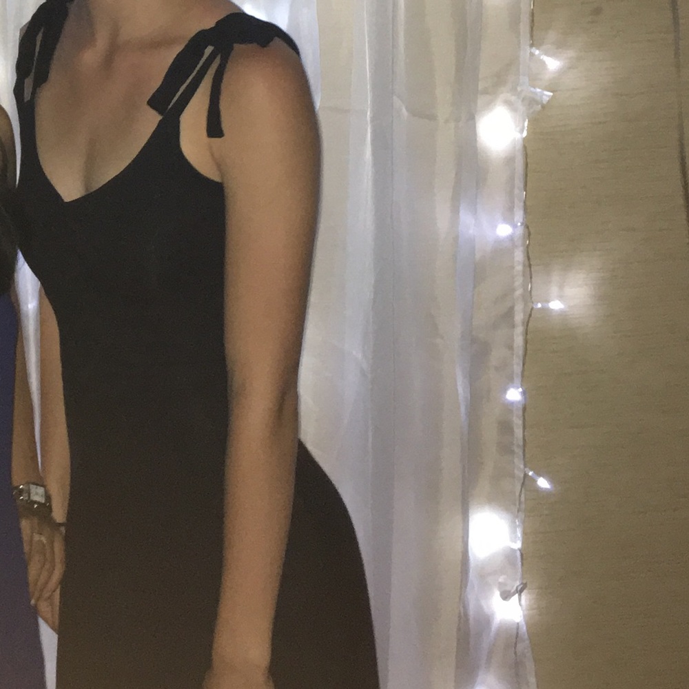 Dress - Picture 2 of 4